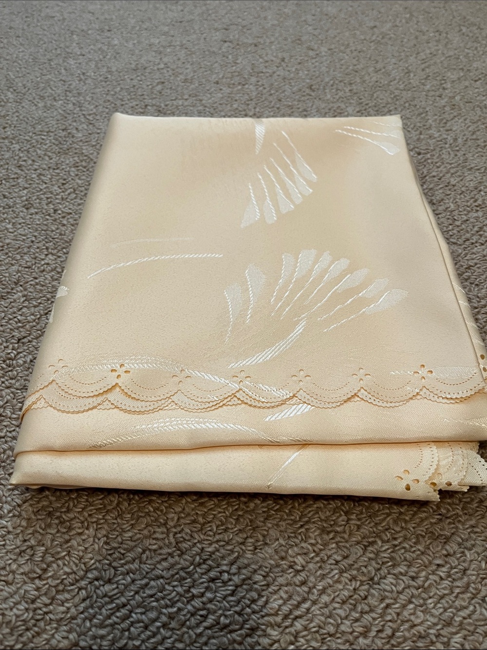 Rectangular Polish Table Cloth Floral Light Orange